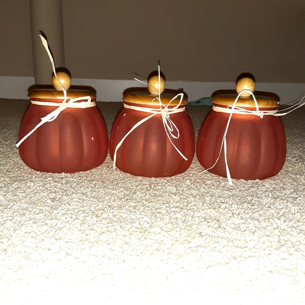 3 pumpkin glass farms with lids